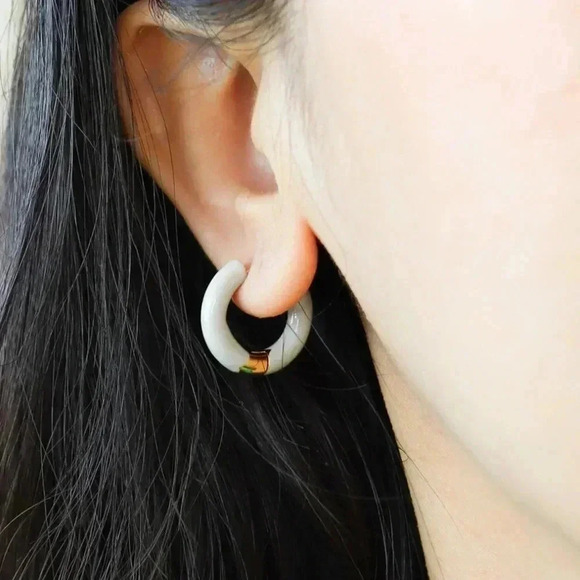 *NEW*  18K Gold Plated Stainless Steel White Congo Earrings (WHITE) - Picture 4 of 6